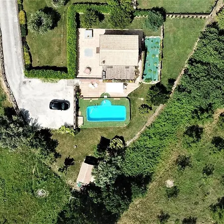 Villa For 5 In With Pool Castelplanio
