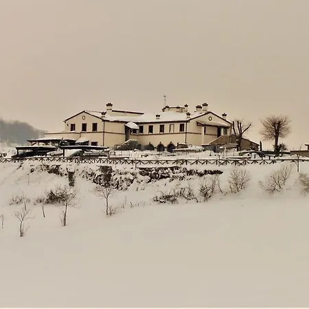 For 5 In With Pool Villa Castelplanio